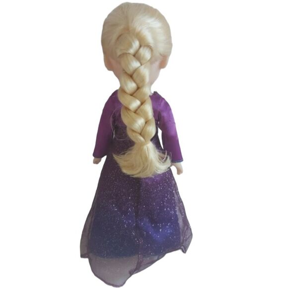 Disney Frozen 2 Into The Unknown Singing 14" Elsa Doll Musical Feature Lights - Picture 7 of 11